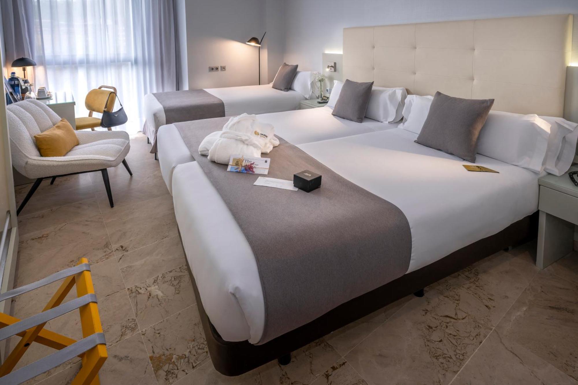 Hotel Serhs Del Port Barcelona Ngoại thất bức ảnh